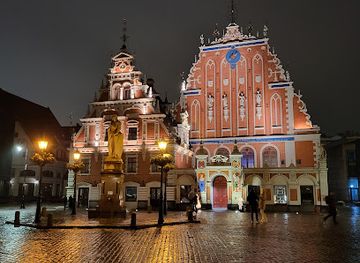 latvia/kurzeme/shop/dzenis-amber