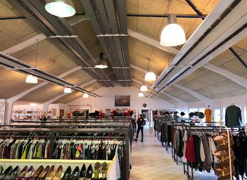 denmark/ribe/shop/rode-kors-butik