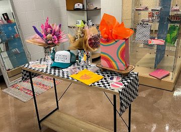 kansas/salina/shop/poppy-vine