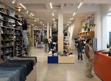 netherlands/utrecht/shop/de-rode-winkel-jeans-utrecht