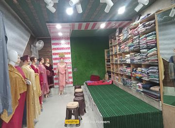 india/pahalgam/shop/hareem-fabrics-pahalgam