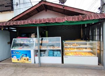 laos/oudomxay-province/shop/bread-shop