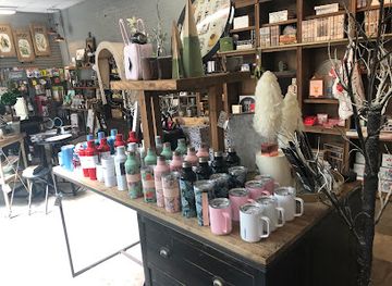 oklahoma/oklahoma-city/shop/tin-lizzie-s