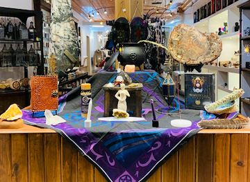 new-york/saratoga-springs/shop/mystic-world