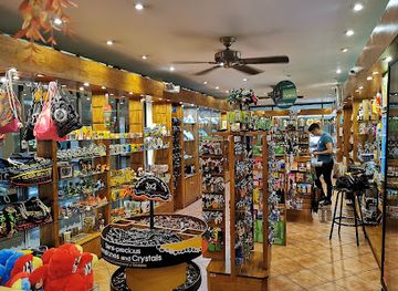 costa-rica/san-jose/shop/britt-shop-barcelo-san-jose