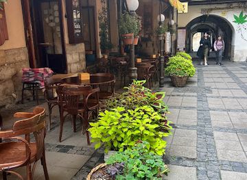 ukraine/lviv/rynok-square/shop/kava-bez-nazvy