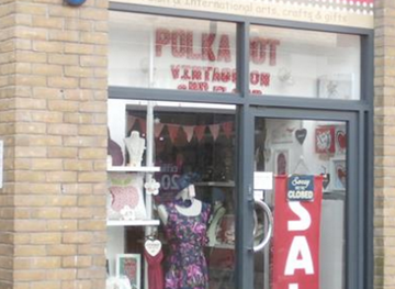 united-kingdom/cardiff/cardiff-bay/shop/polka-dot