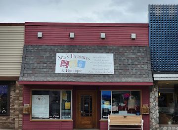 michigan/tawas-point-state-park/shop/ana-s-treasues-and-boutique