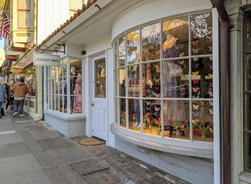 california/carmel-by-the-sea/shop/johnny-was