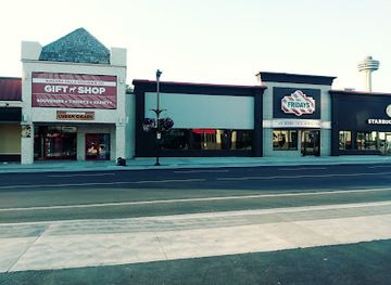 canada/niagara-falls/shop/niagara-falls-souvenir-co