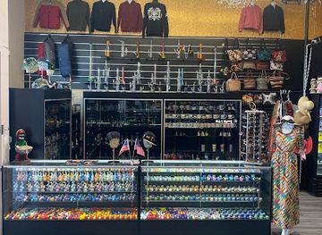 california/oakland/uptown-oakland/shop/grand-gift-shop