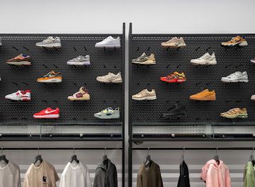 italy/milan/porta-nuova/shop/spectrum