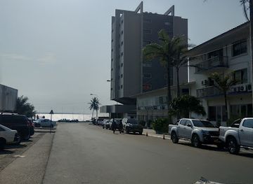 gabon/coastal-plains/shop/ceca-gadis