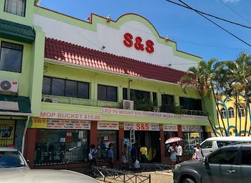 saint-lucia/castries-quarter/shop/s-s-the-pricebusters