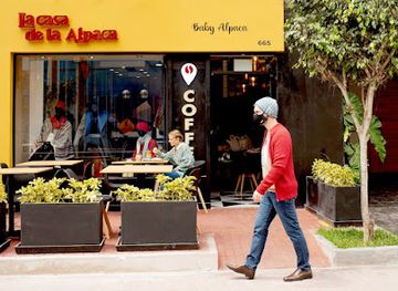 peru/lima/miraflores/shop/la-casa-de-la-alpaca-boutique-cafe