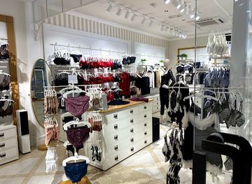 croatia/zadar/shop/intimissimi