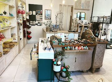 hungary/cserehat/shop/kezmuveszek-artisanal-boutique