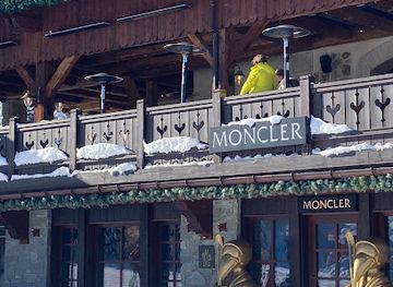 france/meribel/shop/moncler