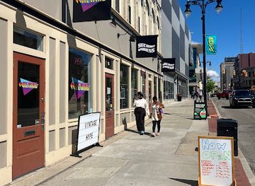 michigan/grand-rapids/shop/rewind