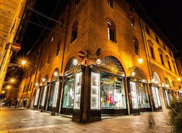 italy/bologna/shop/fr-boutique-donna-folli-follie-ratti