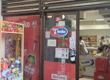 croatia/peljesac-peninsula/shop/market