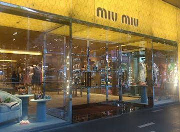 singapore/orchard-road/shop/singapore-miu-miu-paragon