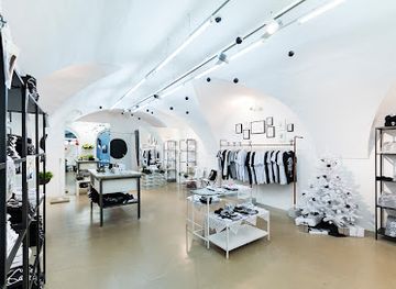 austria/salzburg/altstadt/shop/quipster-flagship-store-salzburg