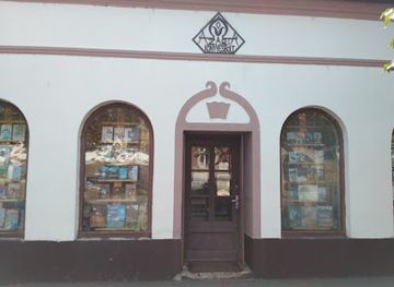 hungary/zemplen-mountains/shop/azaria-konyvesbolt