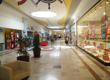 slovakia/bratislava/petrzalka/shop/danubia-shopping-center