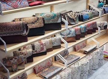 spain/valencia/shop/pedres-y-teles