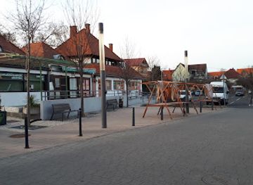 hungary/keszthely/shop/piac-parkoloval