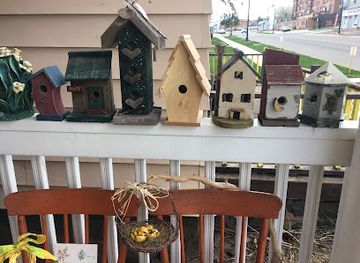 minnesota/north-shore/shop/the-red-door