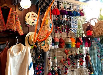 thailand/chiang-mai/shop/waikiki-boutique-store