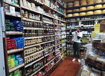 portugal/azores/shop/the-king-of-cheese