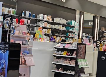 luxembourg/remerschen-lake/shop/april