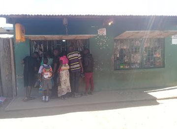 zambia/liuwa-plain/shop/pashi-chelele