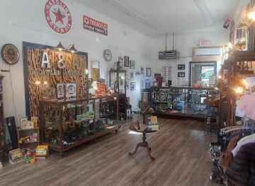 arizona/bisbee/shop/a-a-upcycled-antiques-light-design