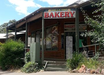 australia/the-grampians/shop/halls-gap-bakery