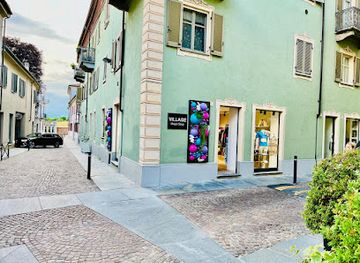 italy/langhe/shop/village-outlet-alba