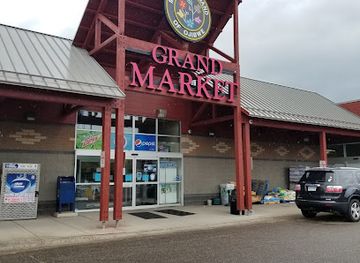 minnesota/mille-lacs-lake/shop/grand-market
