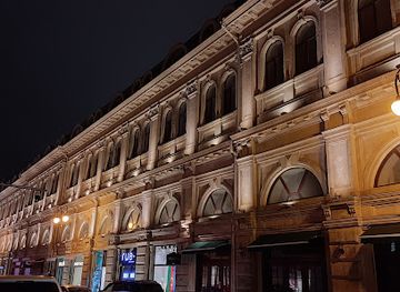 azerbaijan/baku/fountain-square/shop/morphi