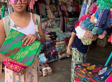 philippines/zamboanga-city/paseo-del-mar/shop/malong-store