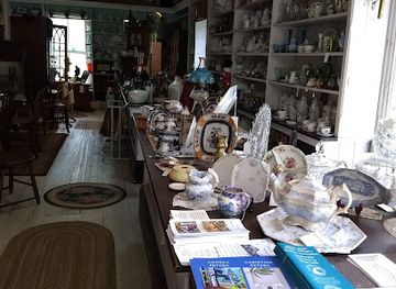 maine/lincoln-county/shop/wizard-of-odds-antiques