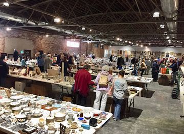 alabama/mobile/historic-district/shop/olde-mobile-antiques-gallery-estate-sales