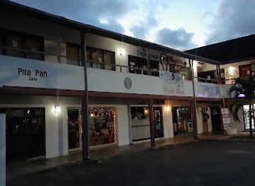 kenya/coastal-region/shop/diani-beach-shopping-centre