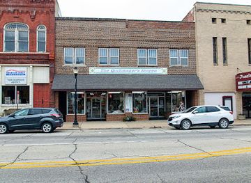 iowa/backbone-state-park/shop/the-quiltmaker-s-shoppe