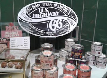 oklahoma/lake-and-trail-country/shop/oklahoma-tourist-center-and-gift-shop