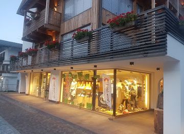 italy/alta-badia/shop/red-panda-sport