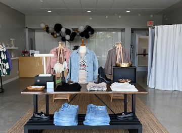 iowa/des-moines/downtown-des-moines/shop/may-eleven