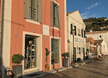 greece/paxos/shop/koo-concept-store